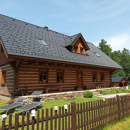 Apartmány u vlčích jam Petrovice Exterior foto