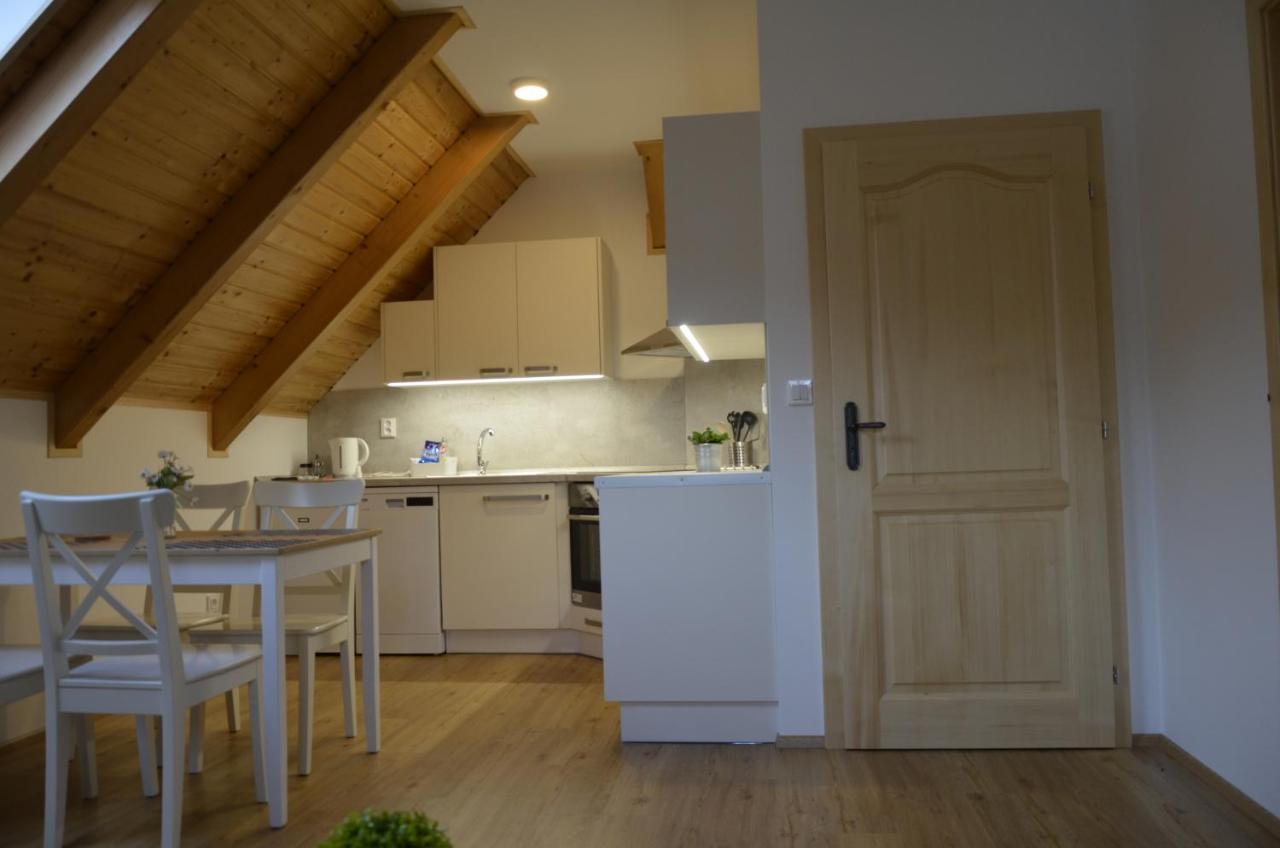 Apartmány u vlčích jam Petrovice Exterior foto