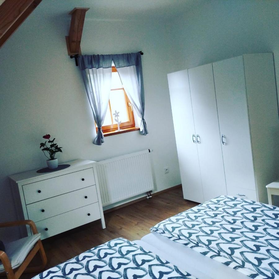 Apartmány u vlčích jam Petrovice Exterior foto