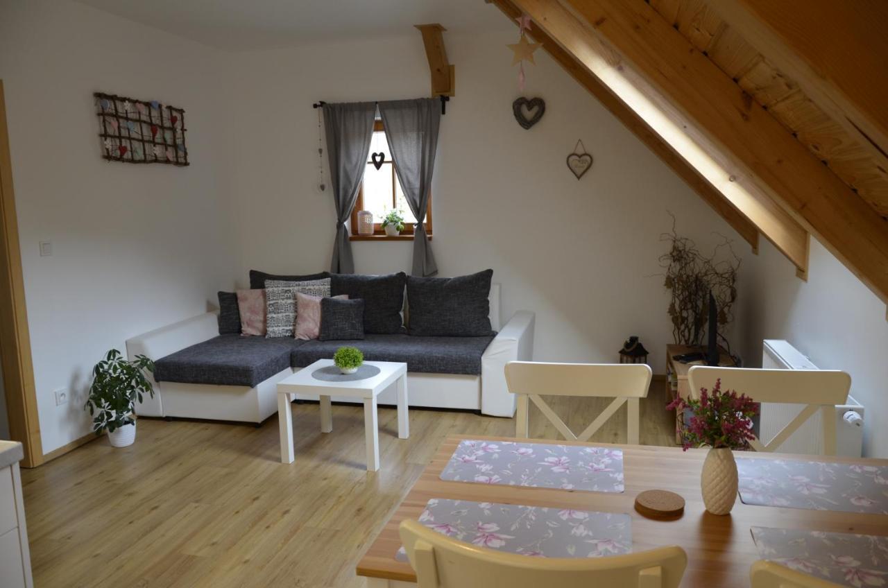 Apartmány u vlčích jam Petrovice Exterior foto