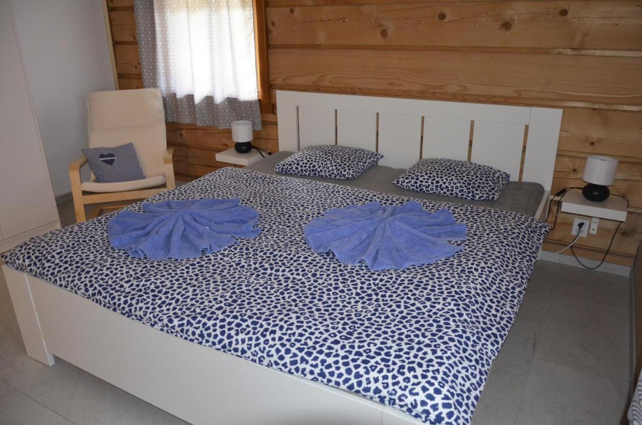 Apartmány u vlčích jam Petrovice Exterior foto
